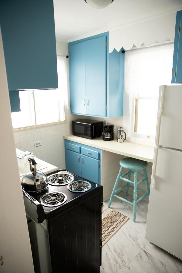 Charming French Studio Apartment Laramie Exterior photo
