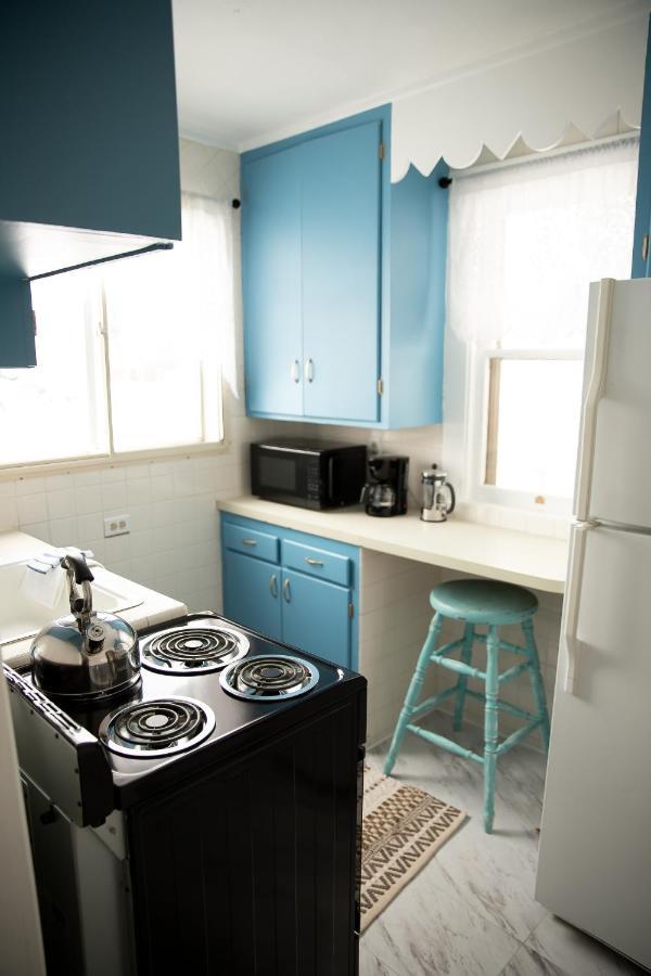 Charming French Studio Apartment Laramie Exterior photo