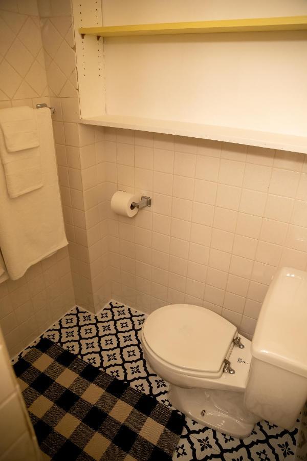 Charming French Studio Apartment Laramie Exterior photo
